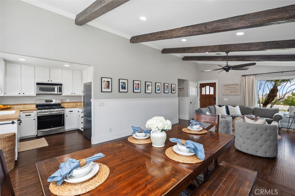 MLS #OC25101068 img 11