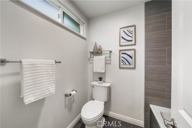 Image 21 of 34 For 19971 Fernglen