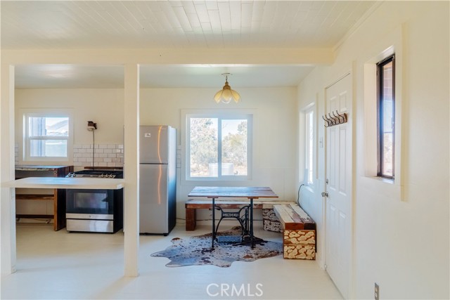 48317 Burns Canyon Road, Pioneertown CA: https://media.crmls.org/medias/0e7329ea-d388-4fd0-8cfd-c6c81aebdcc6.jpg