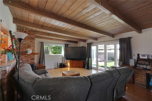 16837 Itasca photo 4