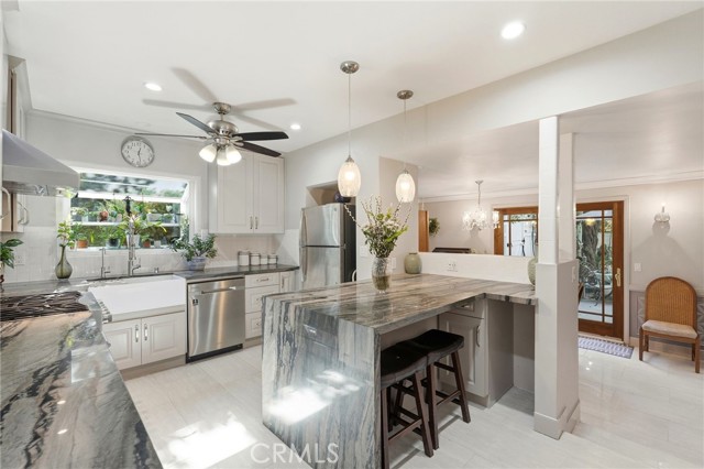 Detail Gallery Image 11 of 45 For 4963 Haskell, Encino,  CA 91436 - 4 Beds | 2 Baths