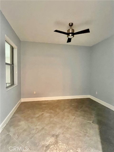 Detail Gallery Image 9 of 21 For 4511 El Mar Dr #307,  –,  FL 33308 - 2 Beds | 2 Baths