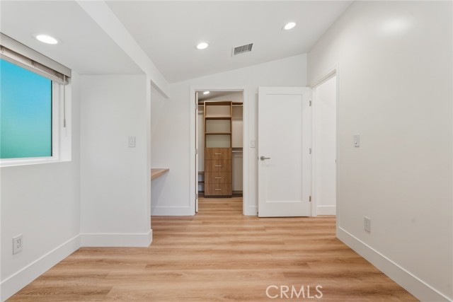 Detail Gallery Image 26 of 39 For 6200 Woodlake Ave, Woodland Hills,  CA 91367 - 3 Beds | 2 Baths