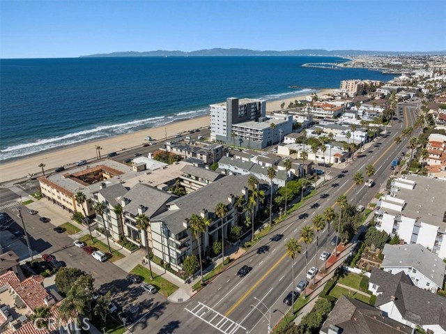 1007 Catalina Avenue, Redondo Beach, California 90277, 3 Bedrooms Bedrooms, ,2 BathroomsBathrooms,Residential,For Sale,Catalina,SB24233838