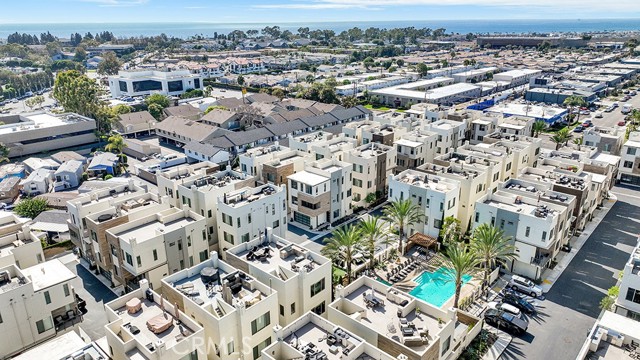 Detail Gallery Image 35 of 35 For 70 Ebb Tide, Newport Beach,  CA 92663 - 3 Beds | 3/1 Baths