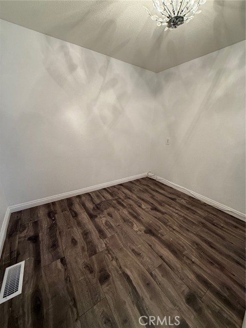 Detail Gallery Image 5 of 11 For 10244 Wrangler, Corona,  CA 92883 - 3 Beds | 2 Baths