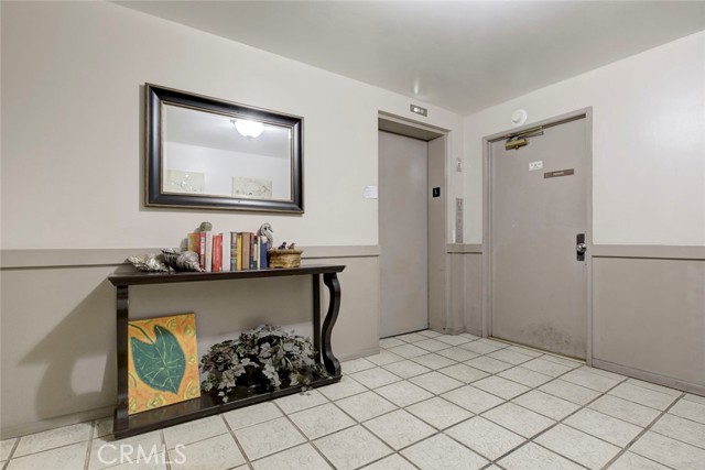 Detail Gallery Image 35 of 39 For 17522 Sherman Way #202,  Van Nuys,  CA 91406 - 2 Beds | 3 Baths