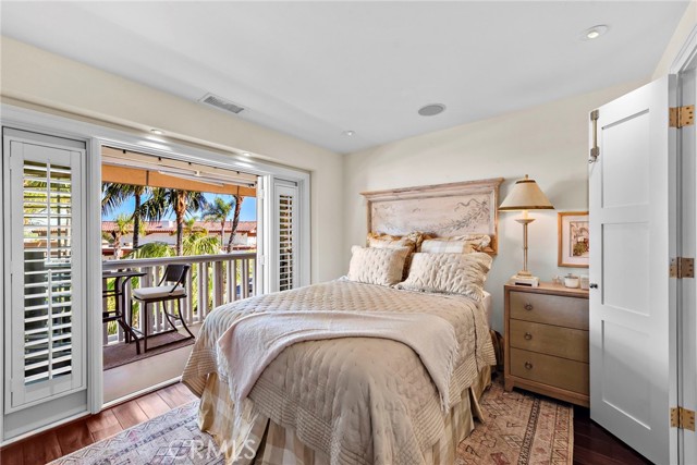 Detail Gallery Image 19 of 73 For 1030 Bayside #702,  Newport Beach,  CA 92660 - 2 Beds | 2 Baths