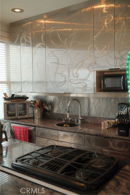 455 E Ocean Boulevard, Long Beach CA: https://media.crmls.org/medias/0e783c4a-d09c-4efa-9aad-ece2a0933cdd.jpg