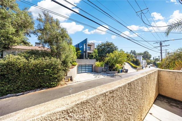 Detail Gallery Image 18 of 29 For 3871 Cazador St, Los Angeles,  CA 90065 - 4 Beds | 4 Baths