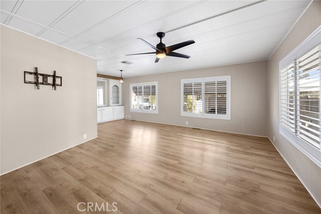 Detail Gallery Image 13 of 28 For 2851 Rolling Hills Dr #260,  Fullerton,  CA 92835 - 3 Beds | 2 Baths