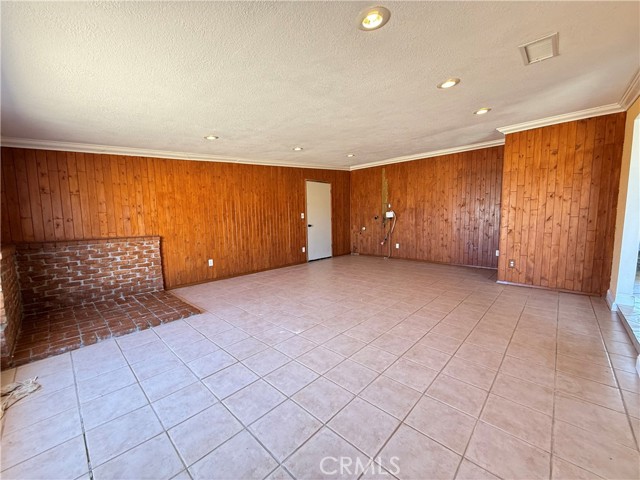 Detail Gallery Image 13 of 27 For 8461 Eucalyptus Ave, California City,  CA 93505 - 4 Beds | 1/1 Baths