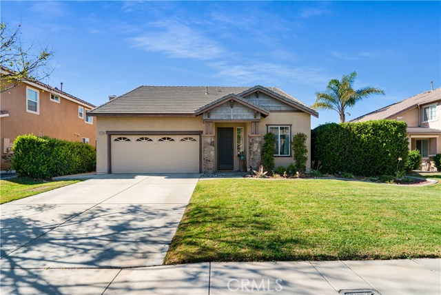 8569 Hayloft Pl, Riverside, CA 92508