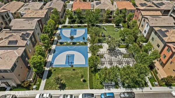 323 Adela, Lake Forest CA: https://media.crmls.org/medias/0e79f027-b0ce-4dd7-9ef6-9fa64bb07b00.jpg