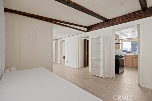 701 E Lassen Avenue, Chico CA: https://media.crmls.org/medias/0e7a4b94-1e5c-4312-8bb3-121acf2829e1.jpg