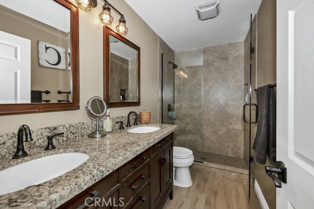 24030 Via Vizcaya, Valencia CA: https://media.crmls.org/medias/0e7a5481-ecf7-4370-a509-aa2420bc7e52.jpg