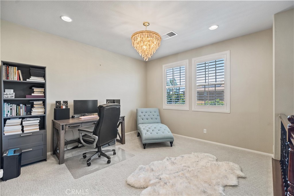 MLS #WS25169872 img 22