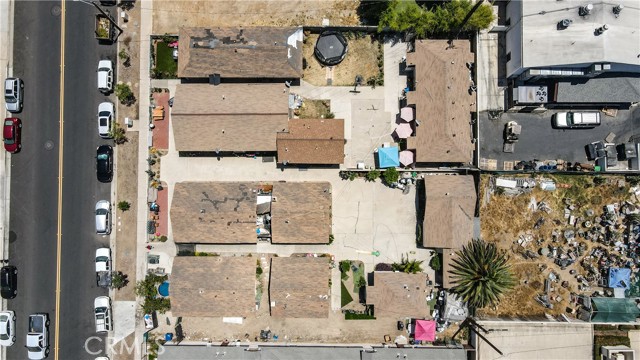120 W Heald Avenue, Lake Elsinore CA: https://media.crmls.org/medias/0e7a8cdb-f662-4e08-833e-78b9a4c35965.jpg