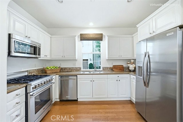 Detail Gallery Image 3 of 25 For 65 Greenhouse, Irvine,  CA 92603 - 2 Beds | 2/1 Baths