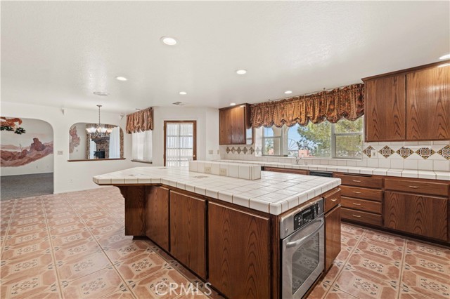 Detail Gallery Image 9 of 43 For 9532 Crest Rd, California City,  CA 93505 - 5 Beds | 3/1 Baths