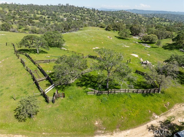 Detail Gallery Image 16 of 59 For 24810 Road 207, Coarsegold,  CA 93614 - 3 Beds | 2 Baths