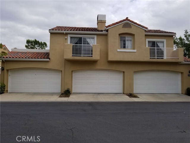 Detail Gallery Image 2 of 31 For 2352 Paseo Circulo, Tustin,  CA 92782 - 2 Beds | 2 Baths