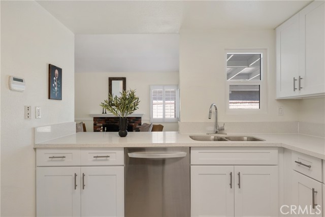24471 Rockbury Drive, Diamond Bar CA: https://media.crmls.org/medias/0e7da150-80d8-4461-927d-e435ba697791.jpg