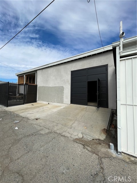 14750 Arminta Street, Panorama City (los Angeles), California 91402, ,Commercial Lease,For Rent,14750 Arminta Street,CRSR25089185