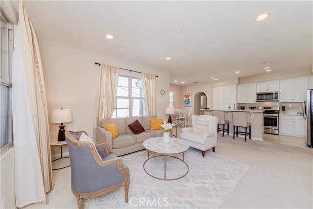 78 Talisman, Irvine CA: https://media.crmls.org/medias/0e7dfc92-1560-43d9-8357-008c374be08f.jpg