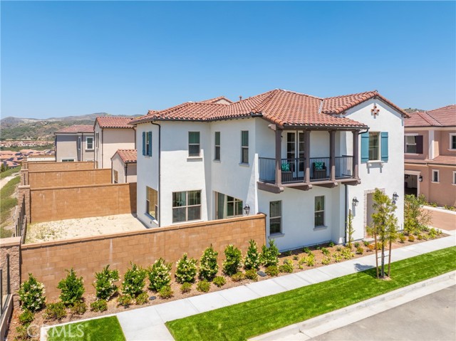 101 eversedge, Irvine CA: https://media.crmls.org/medias/0e7e0d0a-c7b8-4708-9e49-0727bdc50399.jpg