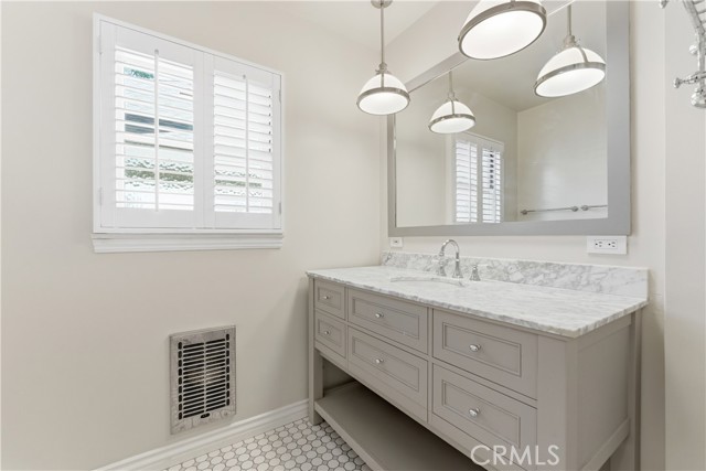Detail Gallery Image 38 of 56 For 1230 Oak Circle, Glendale,  CA 91208 - 3 Beds | 2 Baths