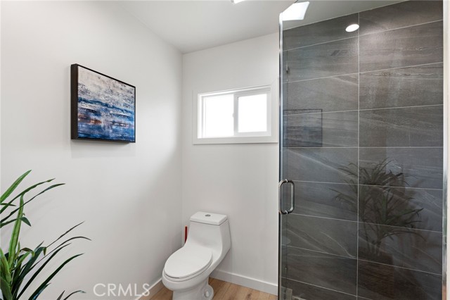 Detail Gallery Image 16 of 28 For 16606 Cohasset St, Lake Balboa,  CA 91406 - 3 Beds | 2 Baths