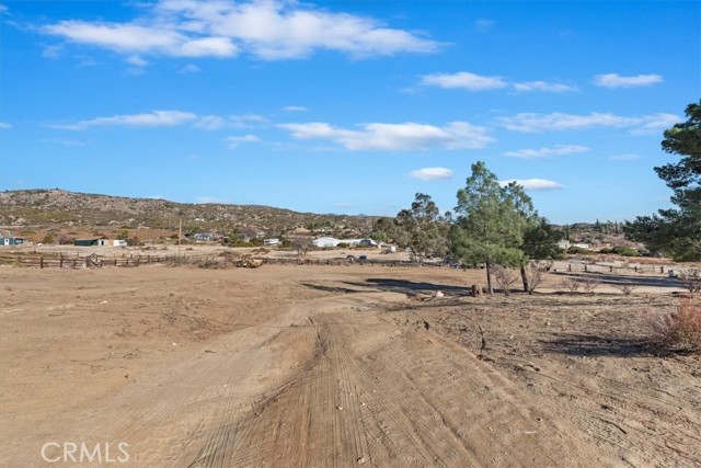 60500 Indian Paint Brush Road, Anza CA: https://media.crmls.org/medias/0e7ef492-9f76-458a-9113-0d9850167503.jpg