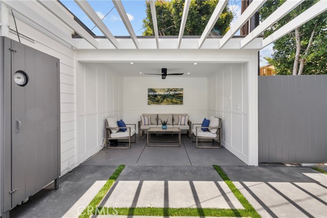 Detail Gallery Image 54 of 65 For 4347 Clybourn Ave, Toluca Lake,  CA 91602 - 5 Beds | 4/1 Baths