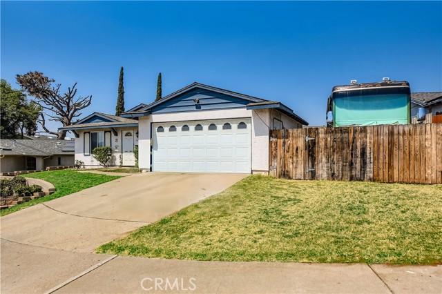 Detail Gallery Image 4 of 17 For 10651 Trigal Way, Santee,  CA 92071 - 4 Beds | 2 Baths
