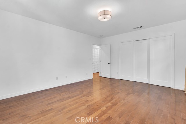 Detail Gallery Image 16 of 36 For 14627 Killion St, Sherman Oaks,  CA 91411 - 2 Beds | 2 Baths