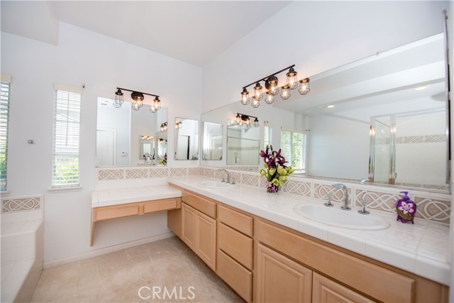 28817 Terrace Drive, Highland CA: https://media.crmls.org/medias/0e8165f4-d605-4edf-9ebc-fc8cedeef32d.jpg