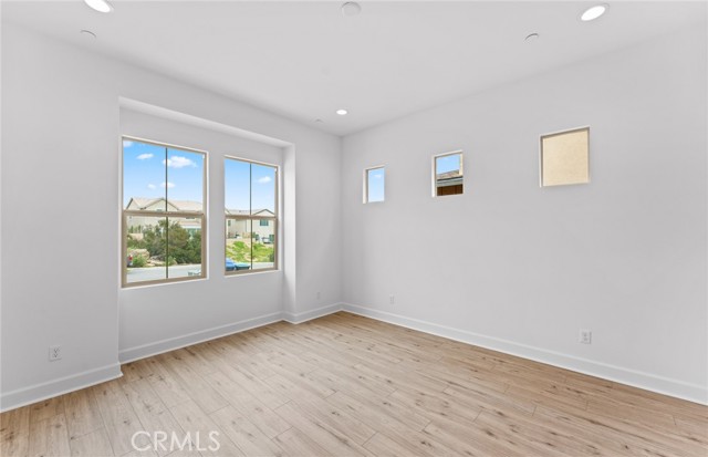 Detail Gallery Image 28 of 49 For 11763 Quailrun Ct, Chatsworth,  CA 91311 - 5 Beds | 5/1 Baths