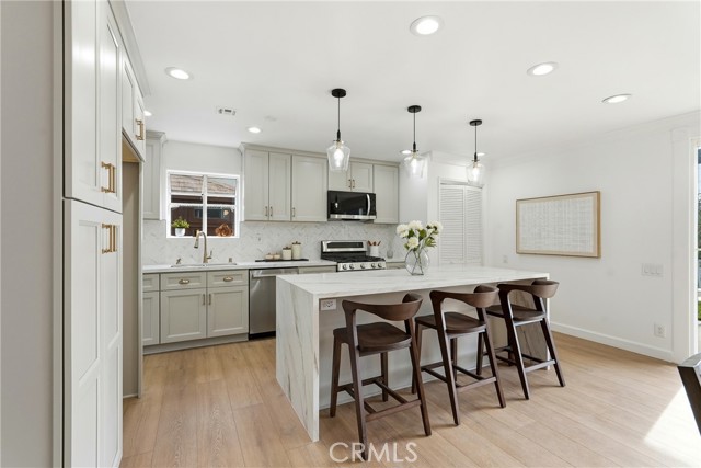 Detail Gallery Image 10 of 62 For 24308 Highlander Rd, West Hills,  CA 91307 - 3 Beds | 2 Baths