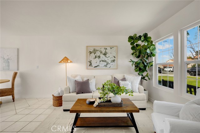 Image 3 of 34 For 10542 Rose Street