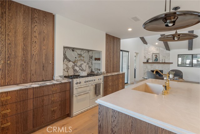 Detail Gallery Image 21 of 62 For 3250 Coldwater Canyon Ave, Studio City,  CA 91604 - 4 Beds | 4 Baths