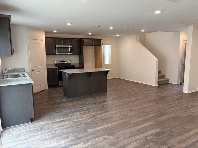14065 Shayna Street, Moreno Valley CA: https://media.crmls.org/medias/0e83939b-7444-428d-a814-c253f0d1689b.jpg