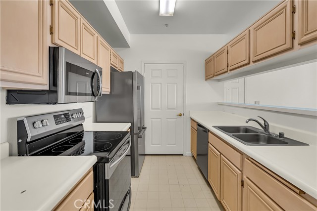 Detail Gallery Image 8 of 34 For 375 Central Ave #173,  Riverside,  CA 92507 - 2 Beds | 2 Baths