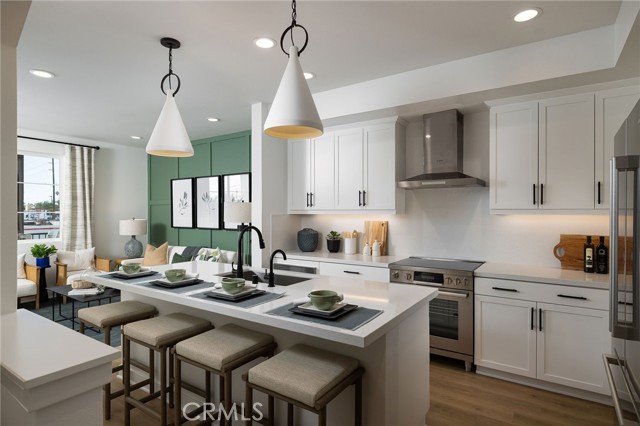 Front Image Thumbnail for CROC26084984