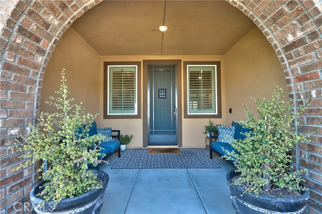 Detail Gallery Image 4 of 73 For 45668 Nora Cir, Temecula,  CA 92592 - 5 Beds | 4/1 Baths