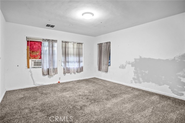 Detail Gallery Image 16 of 48 For 4539 Maine, Baldwin Park,  CA 91706 - 7 Beds | 4 Baths