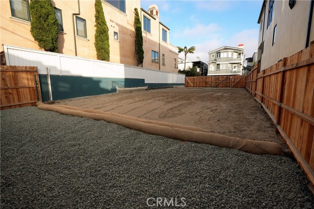 Detail Gallery Image 11 of 11 For 437 29th St, Manhattan Beach,  CA 90266 - – Beds | – Baths