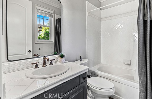 Detail Gallery Image 47 of 75 For 26012 Horseshoe Cr, Laguna Hills,  CA 92653 - 5 Beds | 5/1 Baths