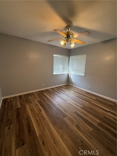 Detail Gallery Image 5 of 8 For 2104 Watson St, Bakersfield,  CA 93308 - 3 Beds | 2 Baths