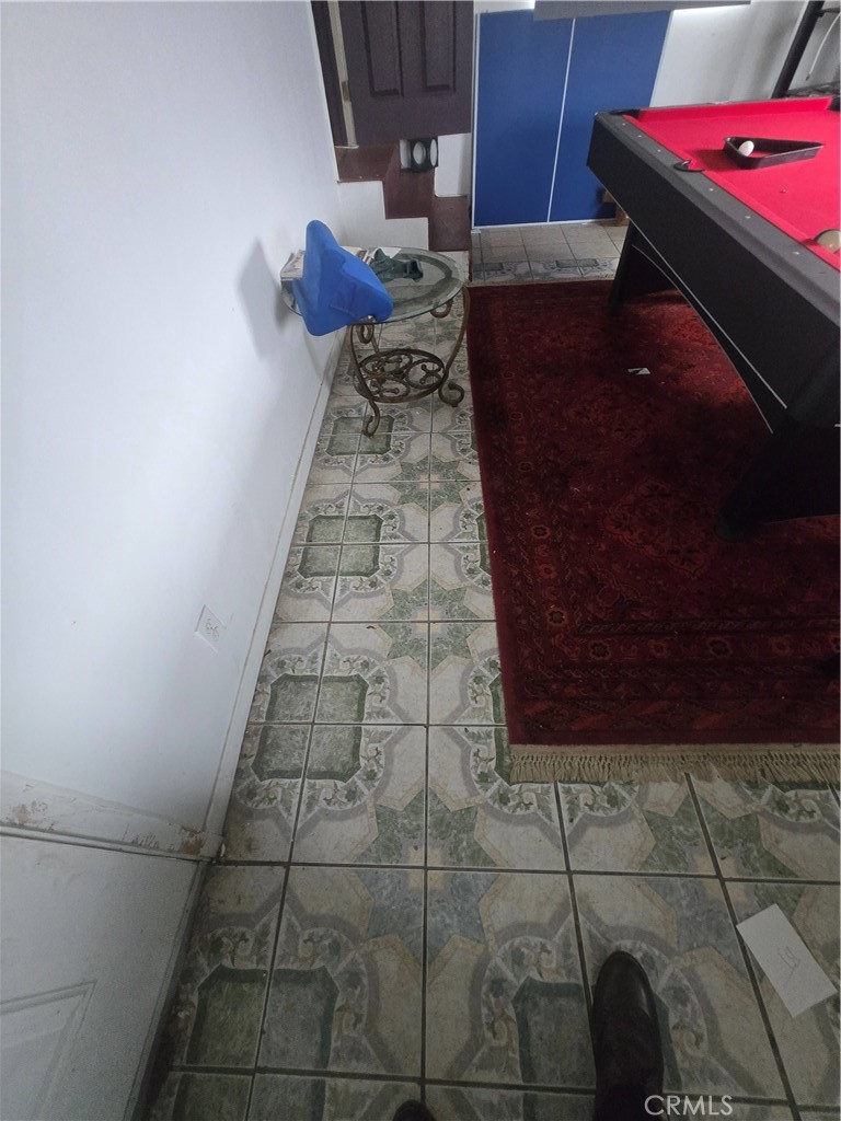 https://media.crmls.org/medias/0e86974d-da9f-4540-a8cb-d87a97b3138b.jpg?preset=X-Large